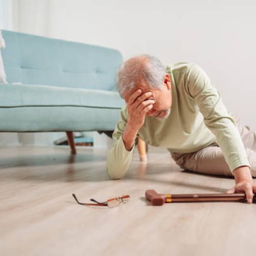 Holistic Approaches to Alzheimer’s Care for Seniors